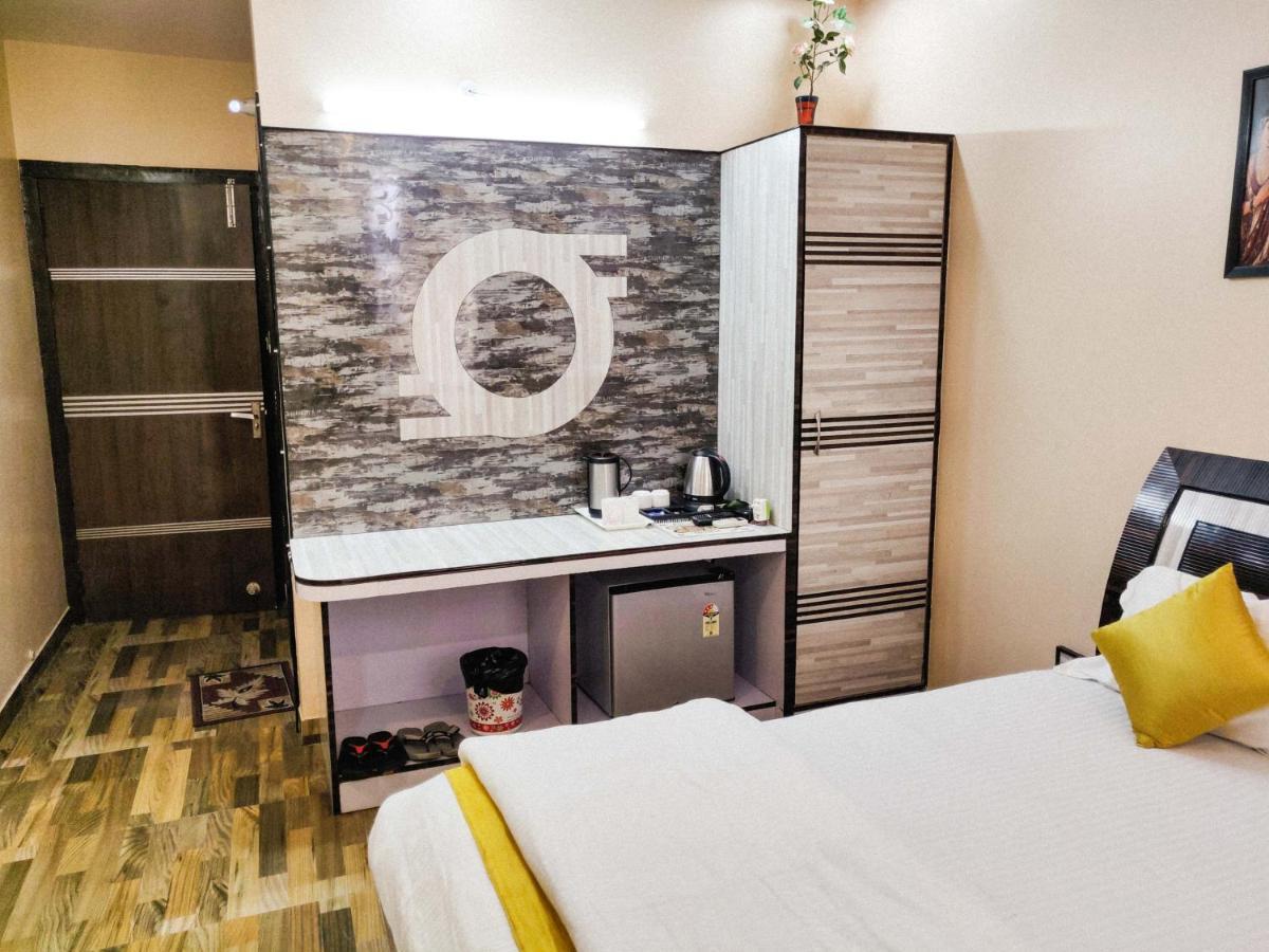 Hotel Rb Palace Dhaulpur Exterior foto